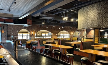 160 Pacer Dr NW, Corydon, IN for sale Interior Photo- Image 2 of 9