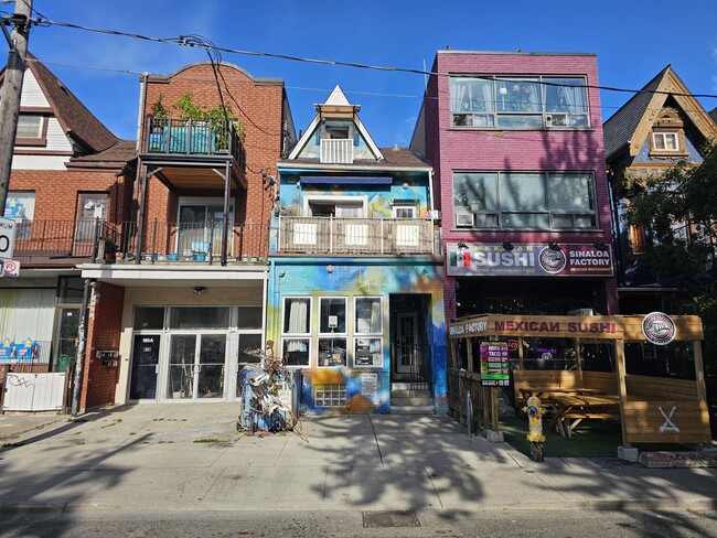 More details for 183 Augusta Av, Toronto, ON - Office/Retail for Lease