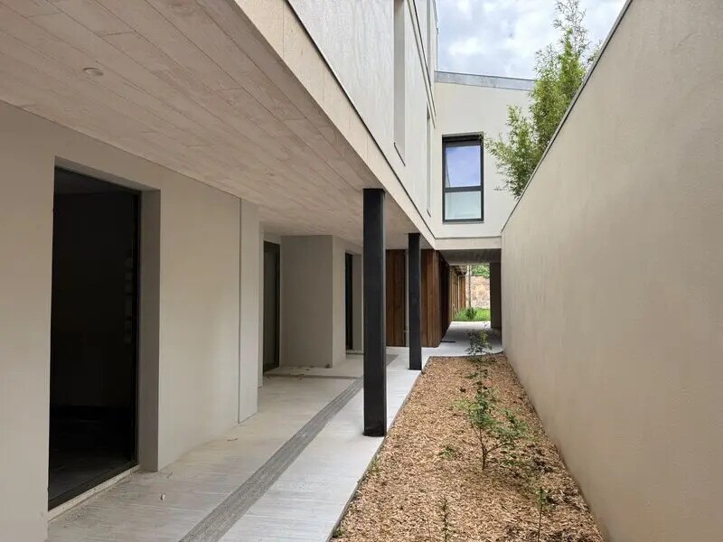 Office in Bordeaux for sale Building Photo- Image 1 of 4