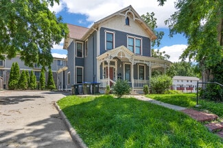 More details for 230 S Dodge St, Iowa City, IA - Multifamily for Sale