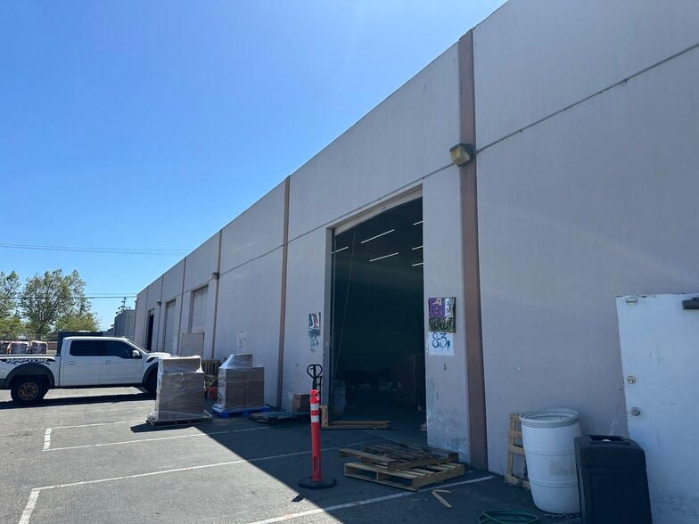 3051 Corvin Dr, Santa Clara, CA for lease - Building Photo - Image 2 of 14