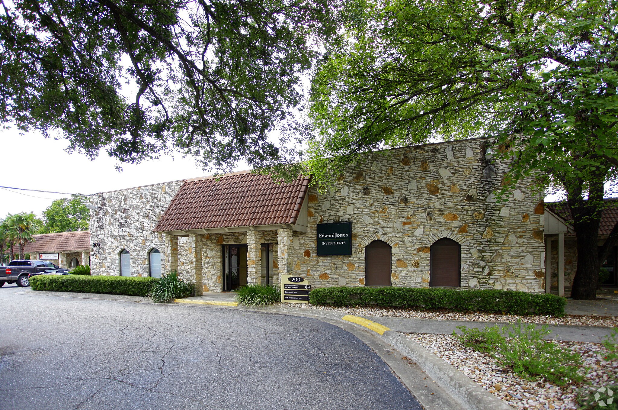 300 CM Allen Pky, San Marcos, TX for sale Primary Photo- Image 1 of 7