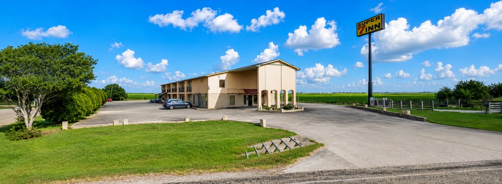 2225 US-77, Robstown, TX à vendre - Photo du bâtiment - Image 2 de 12
