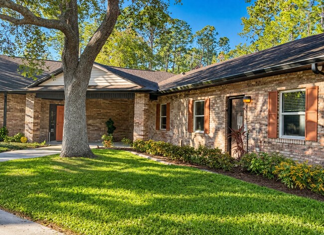 Plus de détails pour 131 Executive Cir, Daytona Beach, FL - Bureau à louer