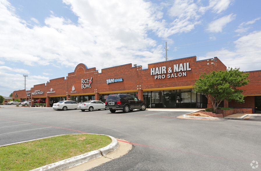 2425 Green Oaks Blvd, Arlington, TX for sale - Building Photo - Image 3 of 7
