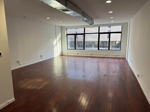 289 Seventh Ave, New York, NY for lease Interior Photo- Image 1 of 4