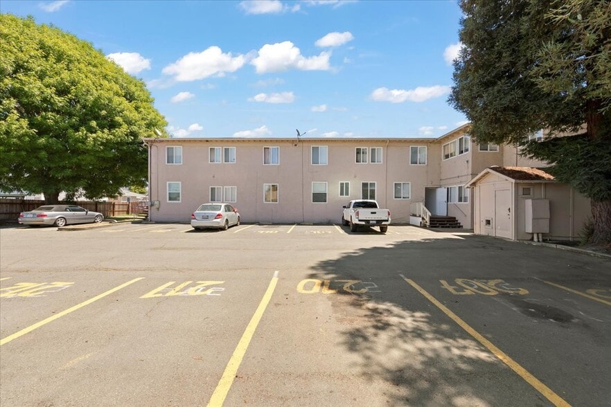 2520 Ohio Ave, Richmond, CA for sale - Building Photo - Image 1 of 49