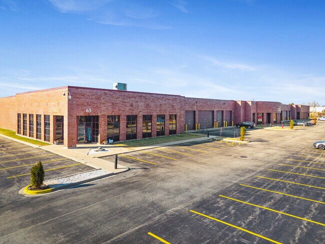 More details for 61-95 Oakwood Rd, Lake Zurich, IL - Flex for Sale