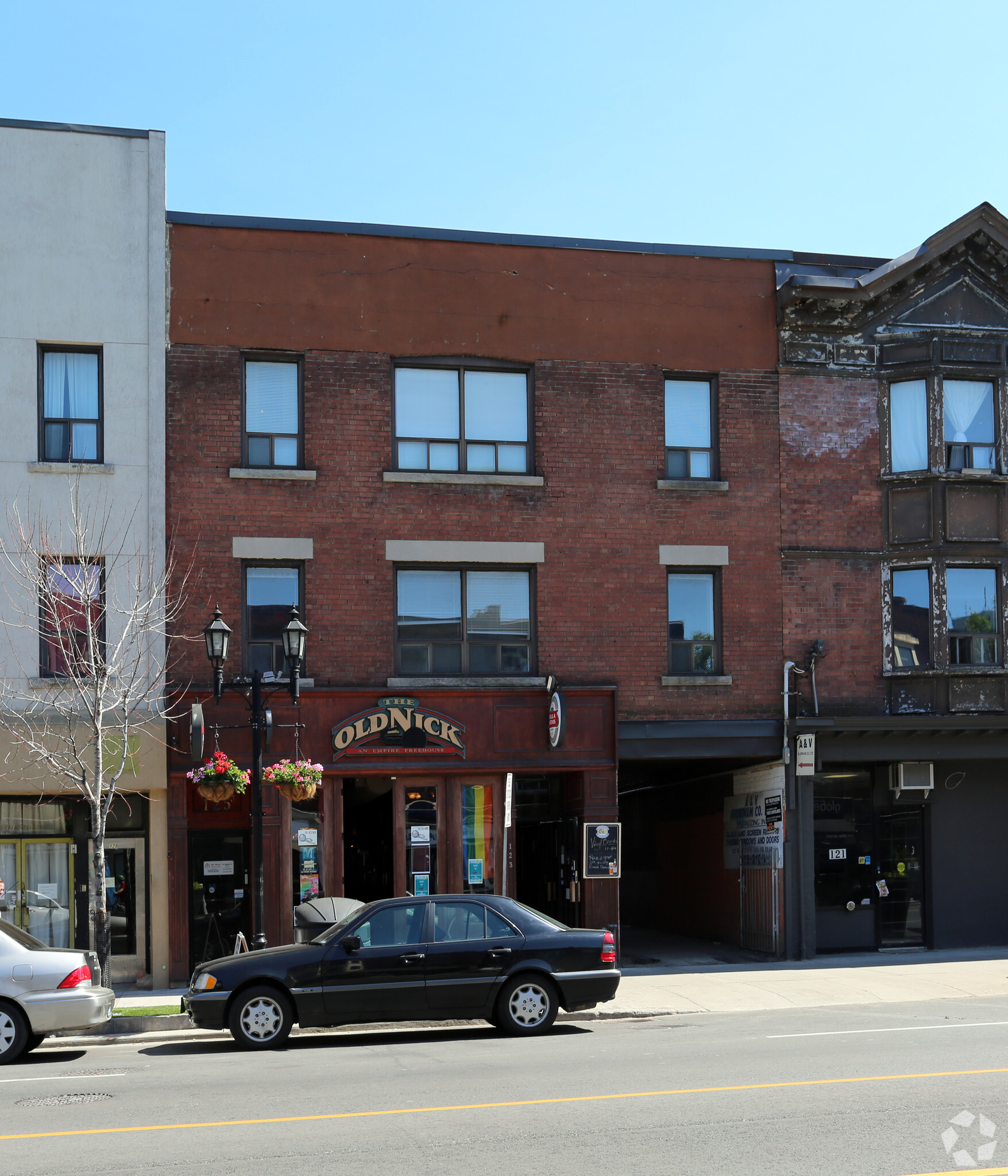 123 Danforth Ave, Toronto, ON à vendre Photo principale- Image 1 de 1