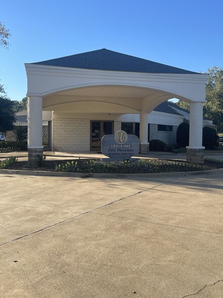 457 Ashley Ridge Blvd, Shreveport, LA for lease - Building Photo - Image 1 of 13