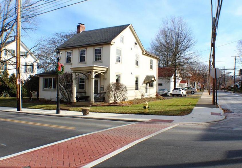 129 Main, Coopersburg, PA à vendre - Photo principale - Image 1 de 32