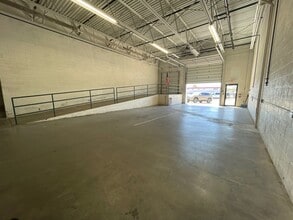 4817 N 56th St, Lincoln, NE for lease Building Photo- Image 1 of 3