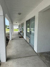 2220 Hibiscus Dr, Edgewater, FL for lease Interior Photo- Image 2 of 5