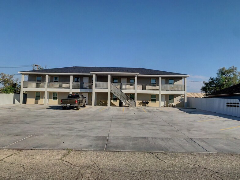405 W 4th St, Monahans, TX à vendre - Photo principale - Image 1 de 18