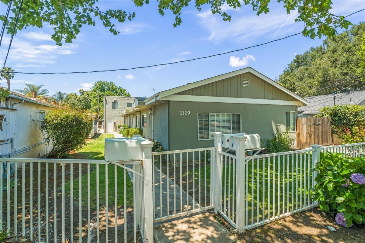 1129 Willow Rd, Menlo Park, CA for sale Building Photo- Image 1 of 9