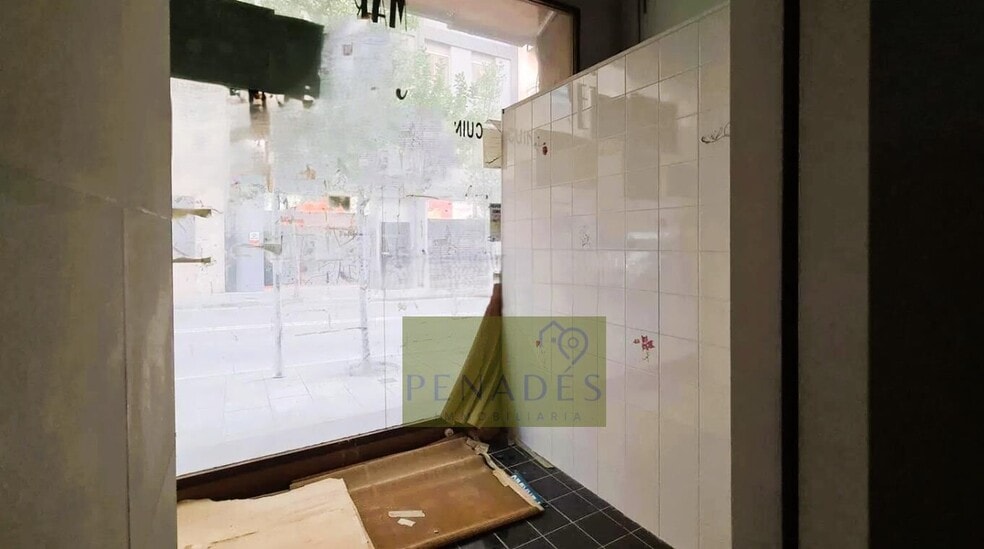 Retail in Ontinyent, Valencia for lease - Interior Photo - Image 2 of 8
