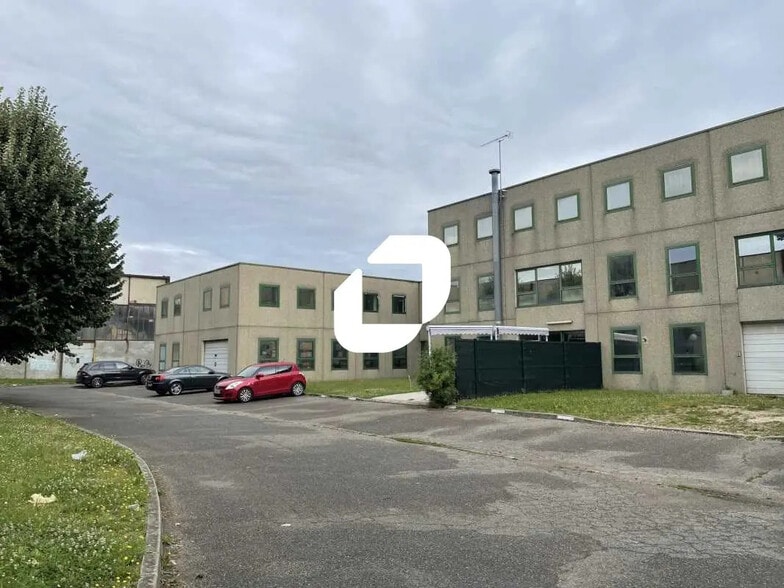 Office in Viry-Châtillon for lease - Building Photo - Image 2 of 9