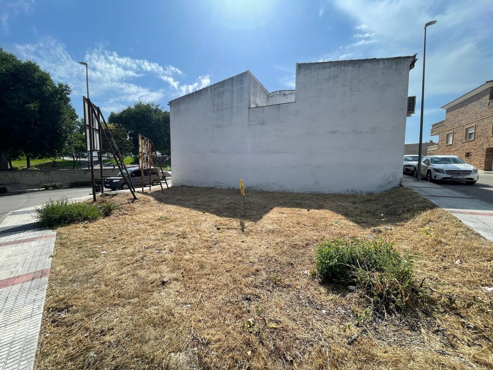 Land in Arroyo de la Luz, Cáceres for sale Building Photo- Image 1 of 4