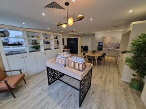 62-62A Mount Pleasant Rd, Tunbridge Wells for lease Interior Photo- Image 2 of 4