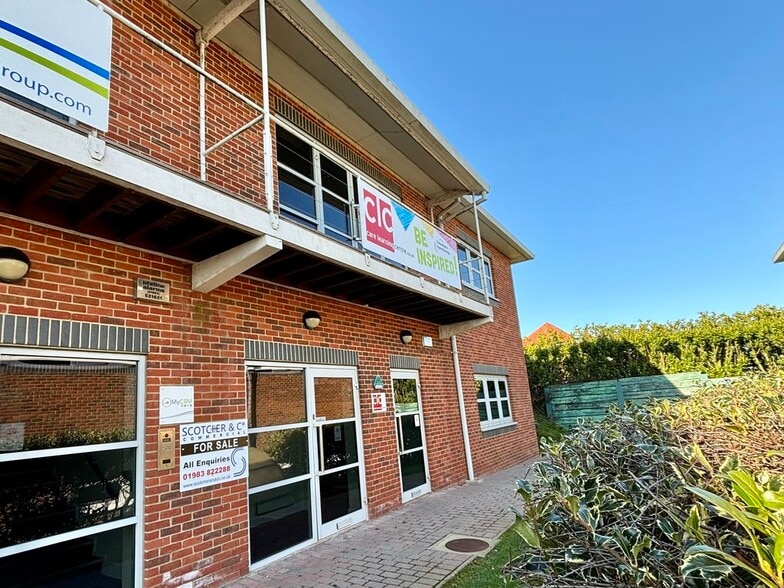 Monks Brk, Newport for sale - Building Photo - Image 1 of 1