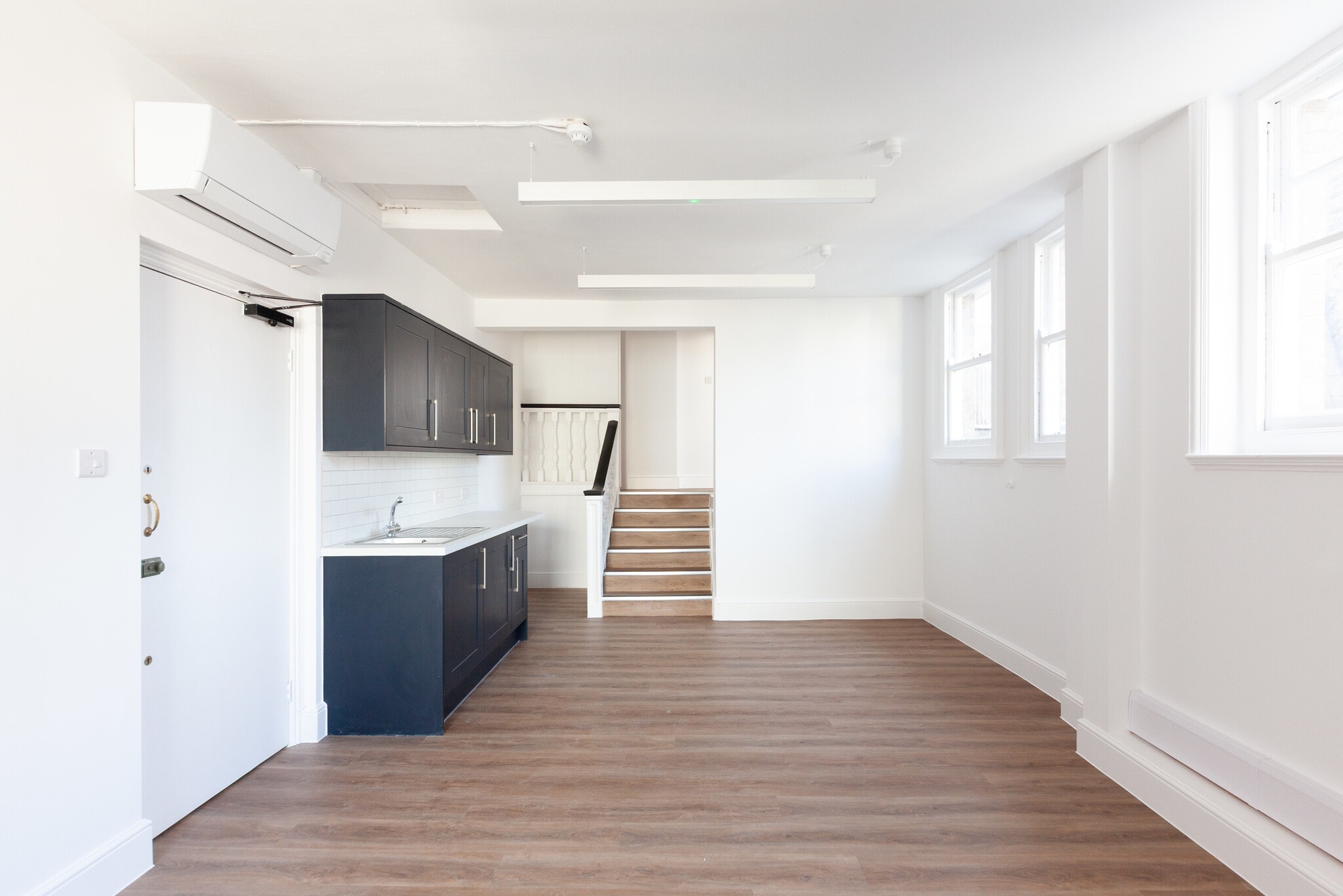 17-18 Margaret St, London for lease Interior Photo- Image 1 of 10