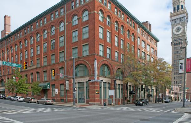 410 W Lombard St, Baltimore, MD à louer - Photo du bâtiment - Image 2 de 9