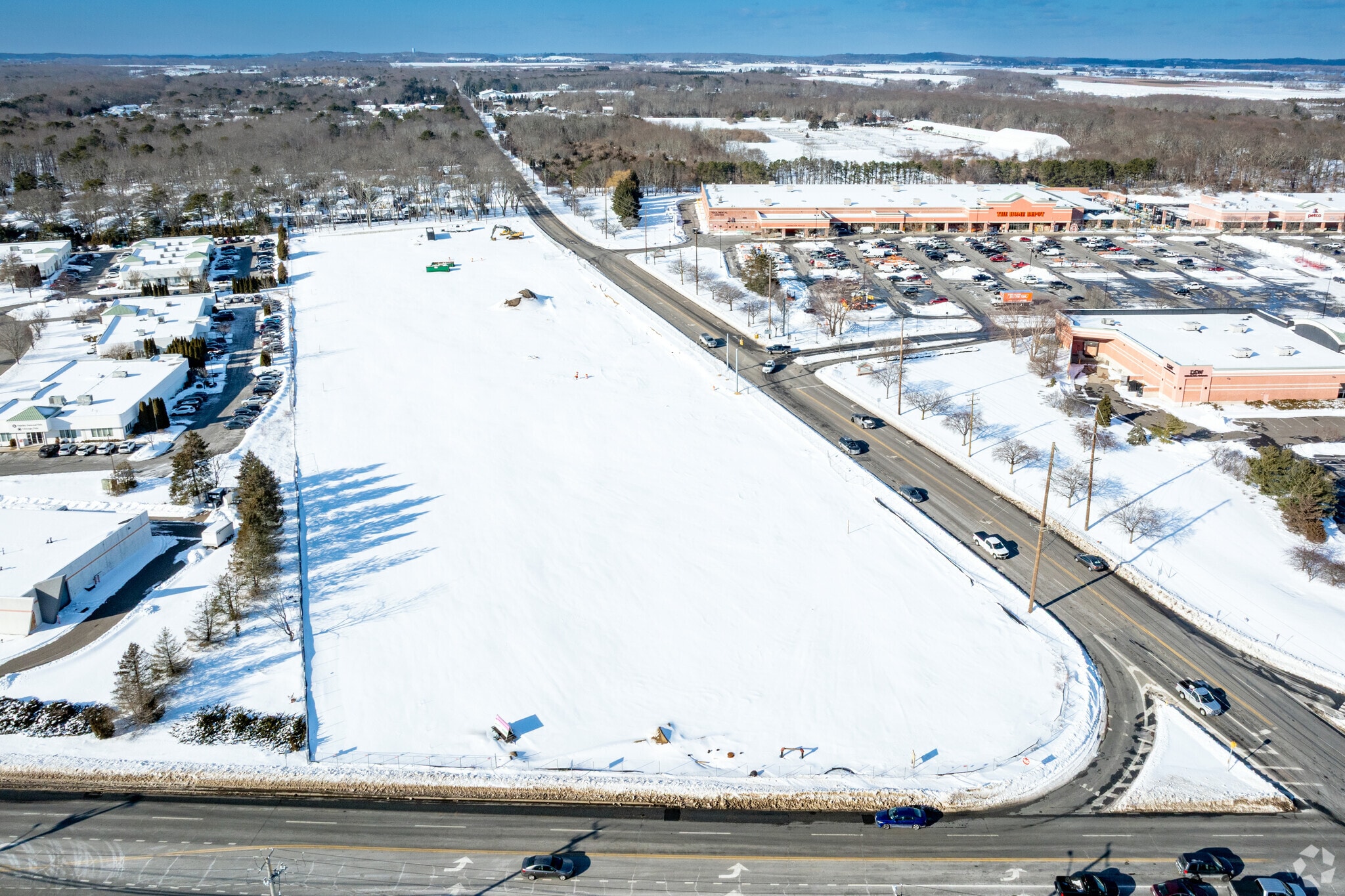 365 Mill Rd, Calverton, NY for lease Primary Photo- Image 1 of 5