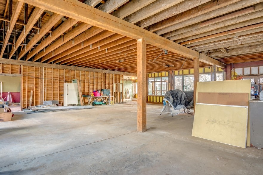 124 E Main St, Sheridan, OR à vendre - Photo du bâtiment - Image 3 de 10