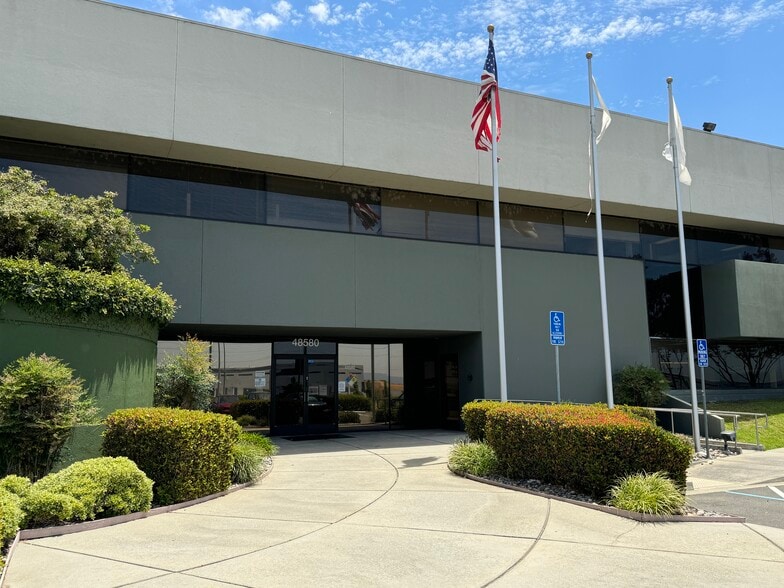 48580 Kato Rd, Fremont, CA for sale - Building Photo - Image 3 of 6