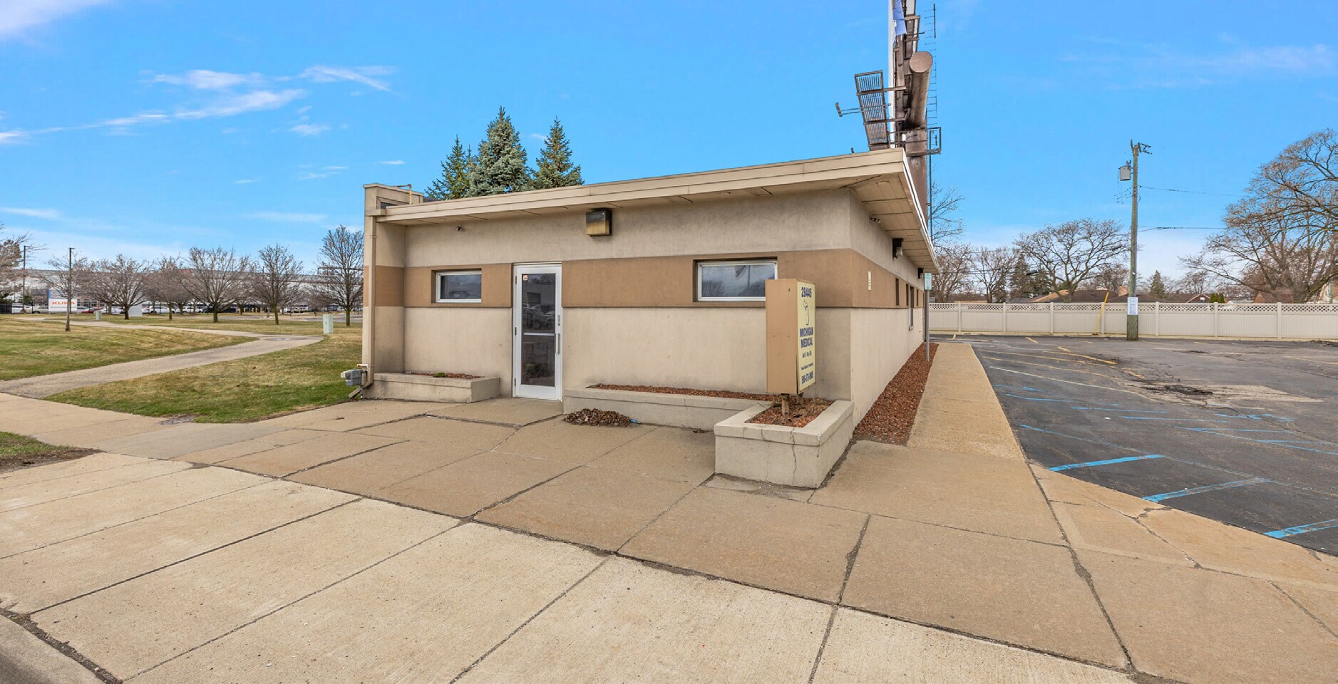 28445 Van Dyke Ave, Warren, MI for lease Primary Photo- Image 1 of 11