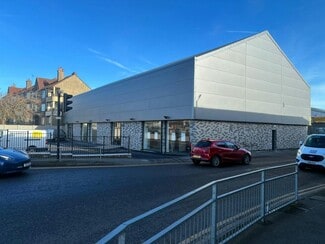 Plus de détails pour 2 New Mill Rd, Kilmarnock - Commerce de détail à louer