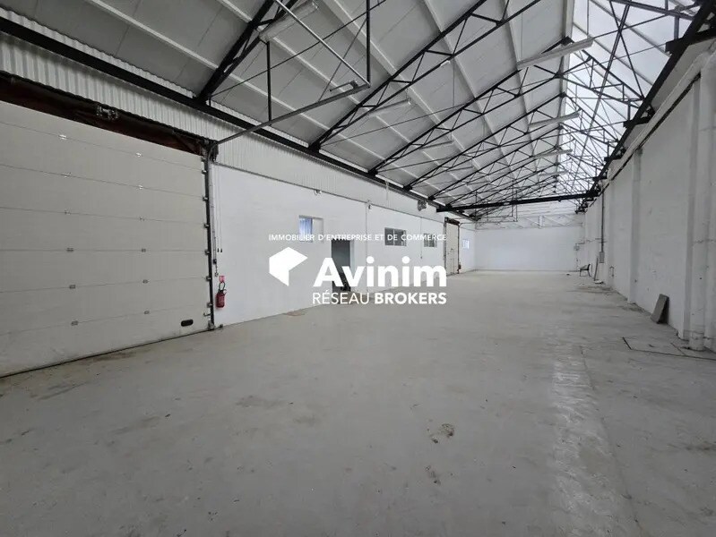 Industrial in Saint-Brice-sous-Forêt for lease Interior Photo- Image 1 of 4