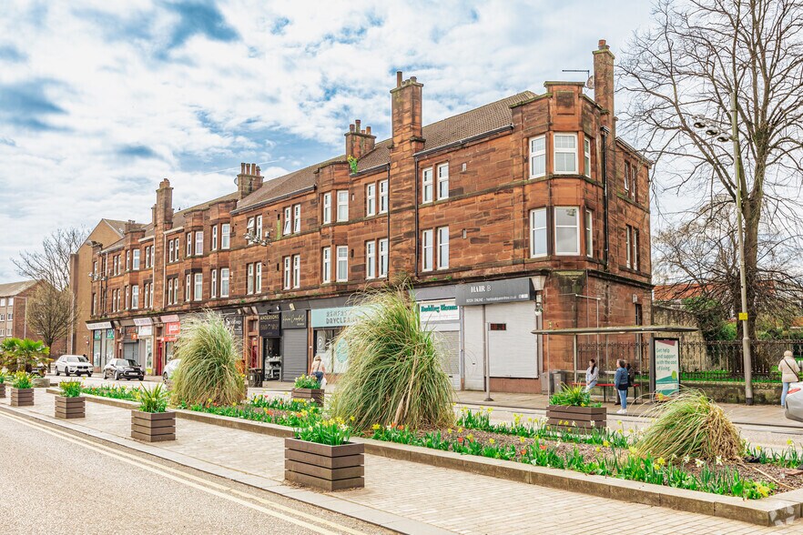 30 High St, Renfrew à louer - Photo principale - Image 1 de 2