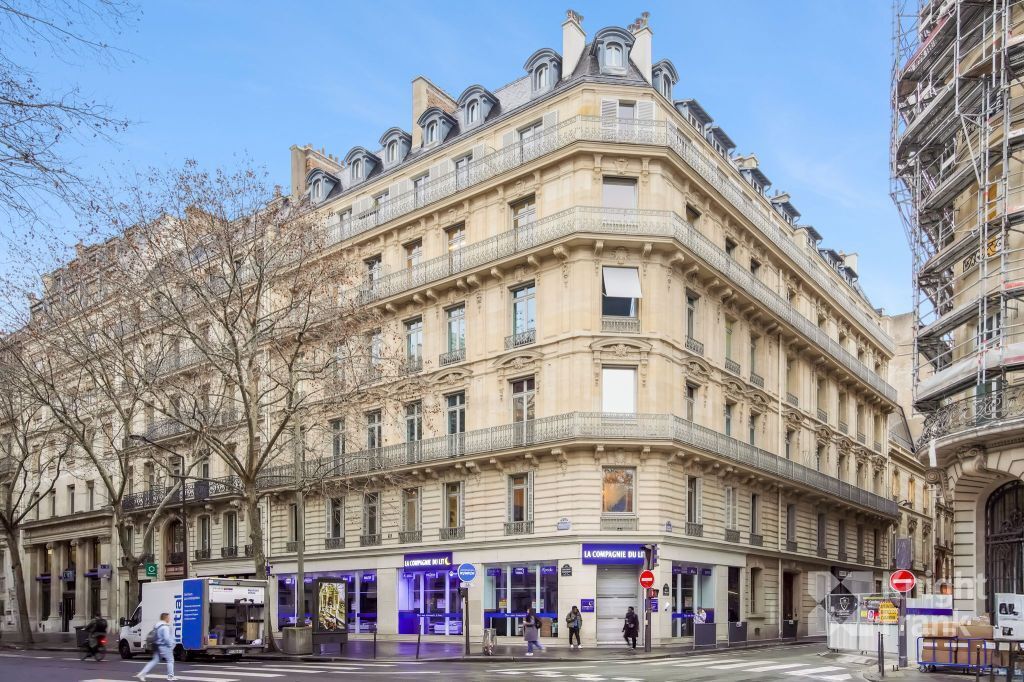 65 Rue D'Anjou, Paris à louer Photo du bâtiment- Image 1 de 10