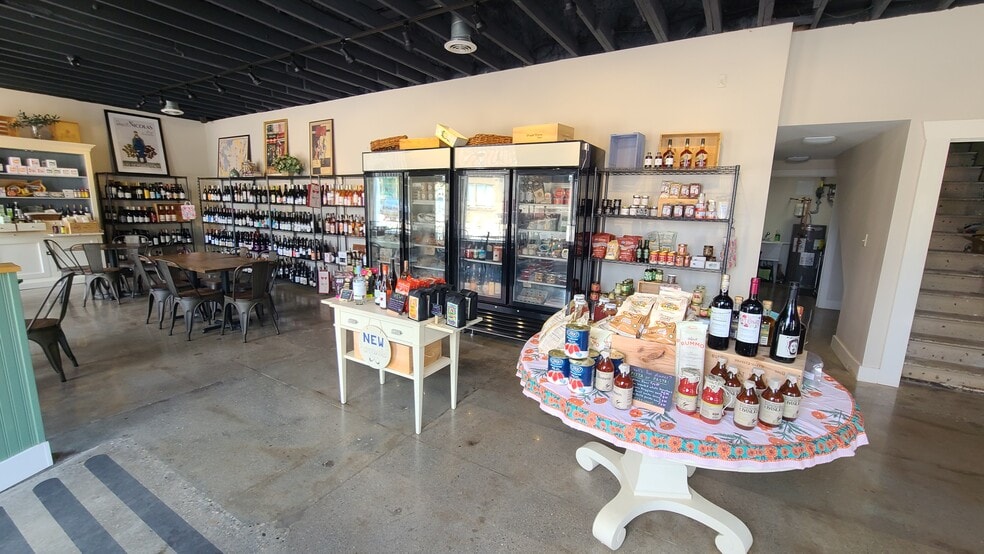 229 Elm St, Ludlow, KY for sale - Building Photo - Image 3 of 11