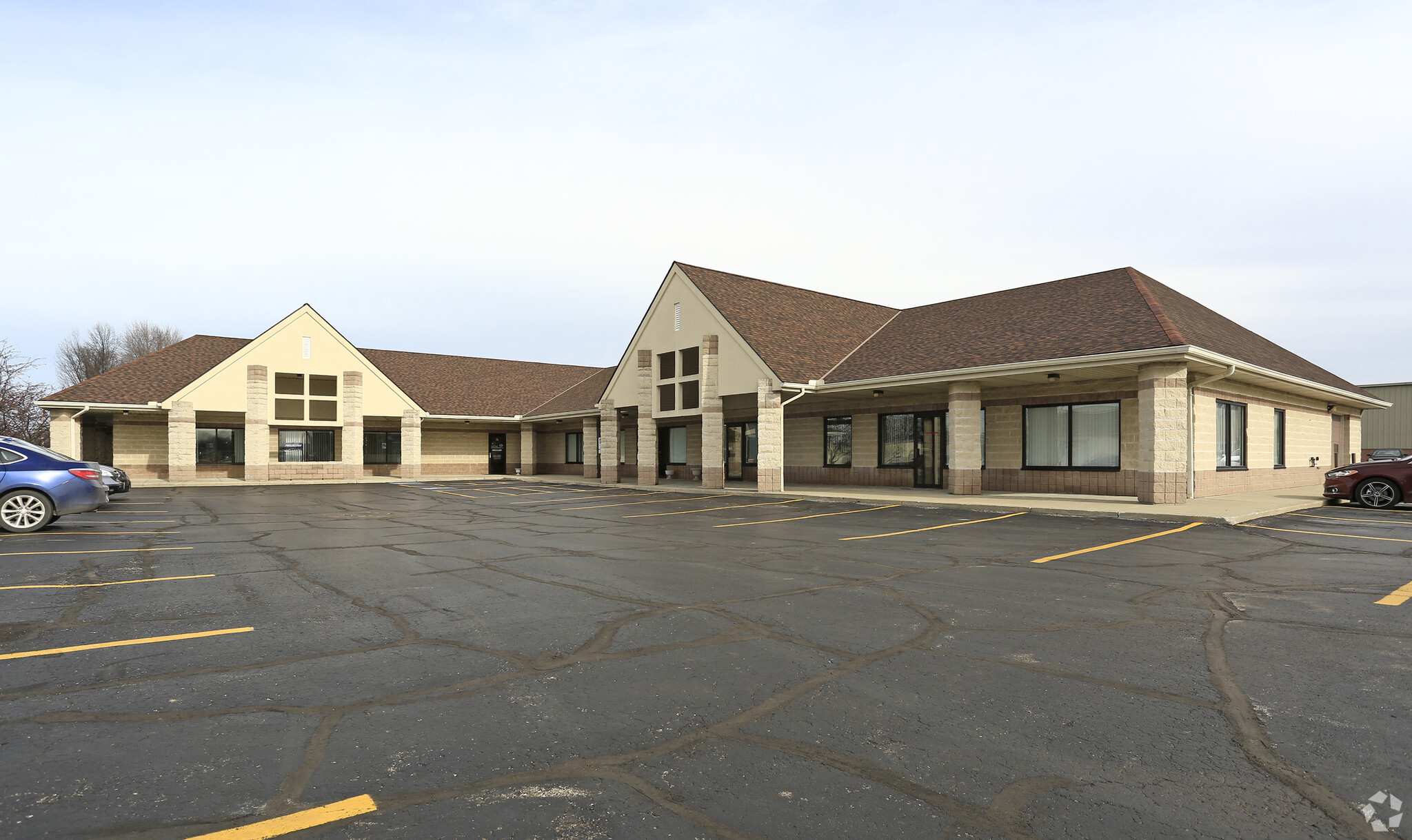 1200-1206 E Broad St, Elyria, OH for sale Building Photo- Image 1 of 1