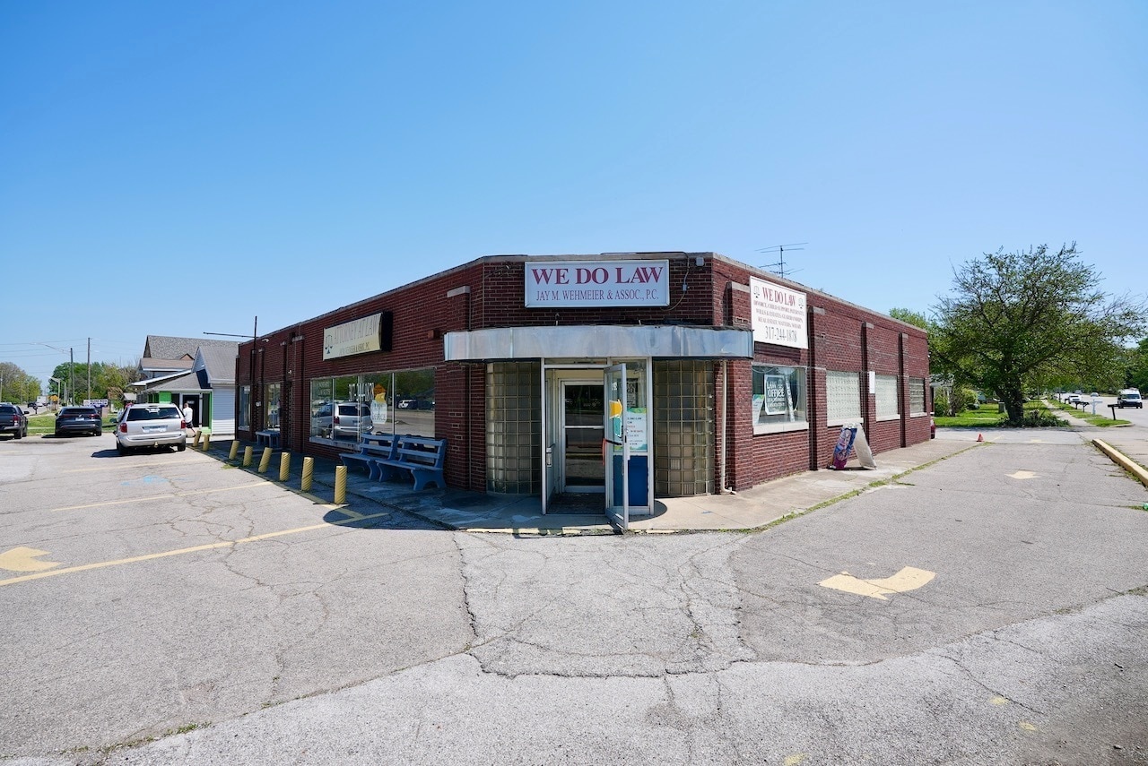 5237-5243 Rockville Rd, Indianapolis, IN à vendre Photo principale- Image 1 de 21