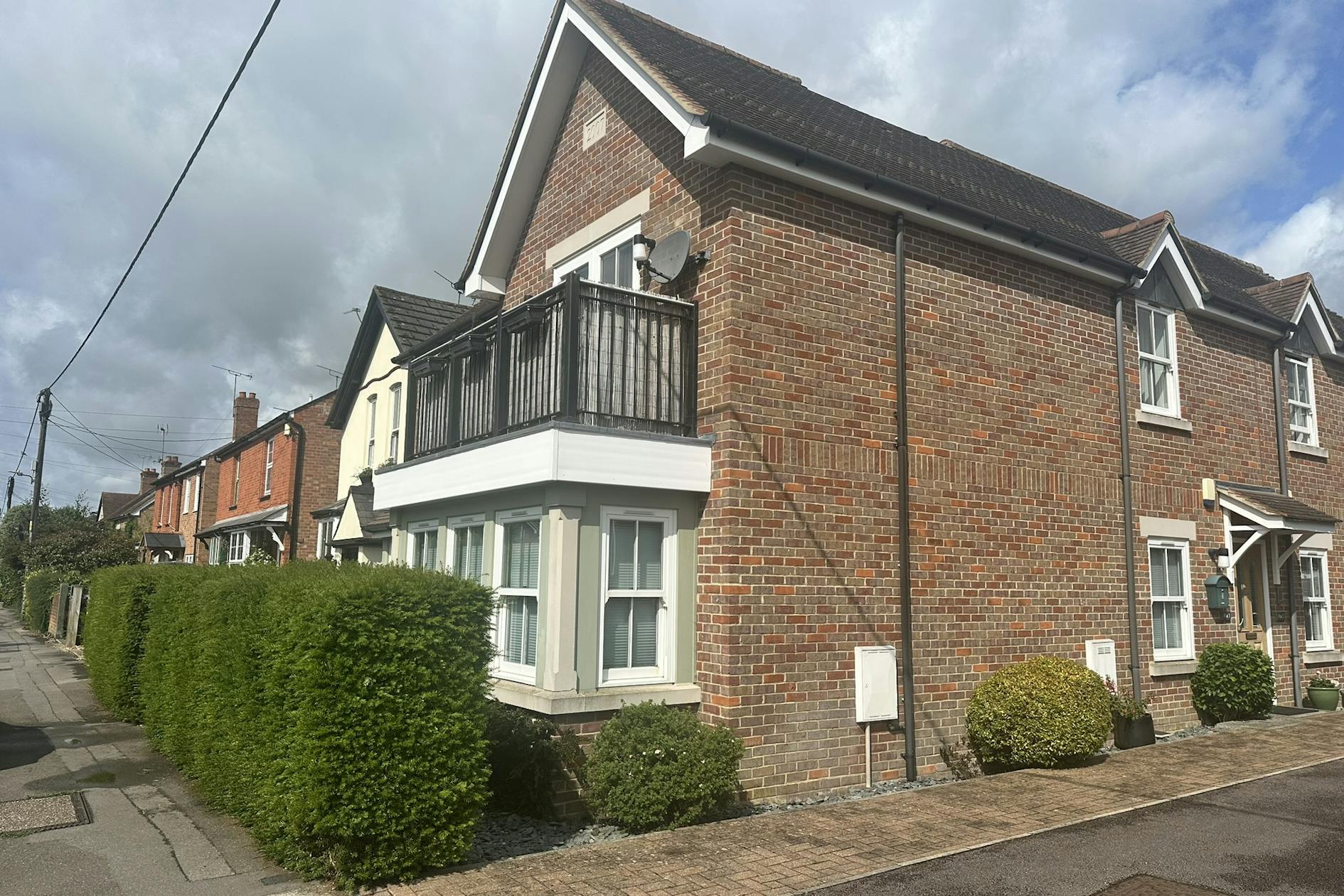 36 Dedmere Rd, Marlow à louer Photo principale- Image 1 de 2