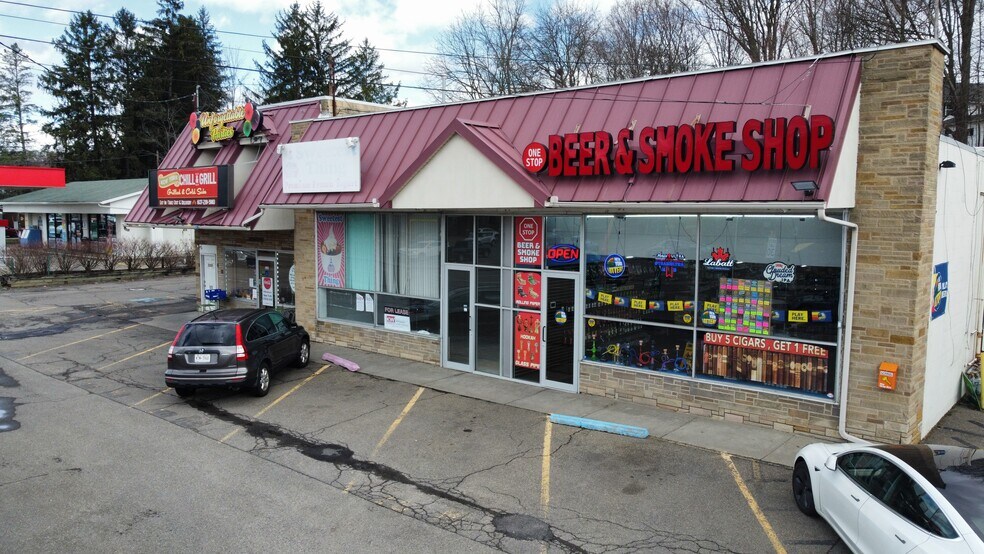 518 Hooper Rd, Endicott, NY à vendre - Photo du bâtiment - Image 2 de 19