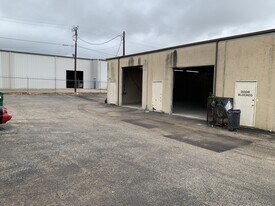 136 Industrial Dr, Boerne TX - Warehouse