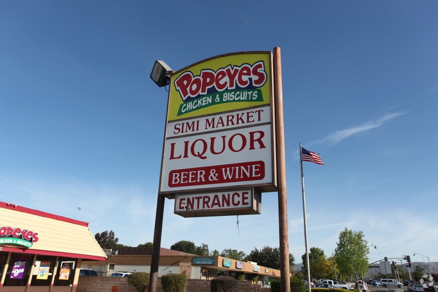 1839-1883 Erringer Rd, Simi Valley, CA for lease - Building Photo - Image 2 of 5