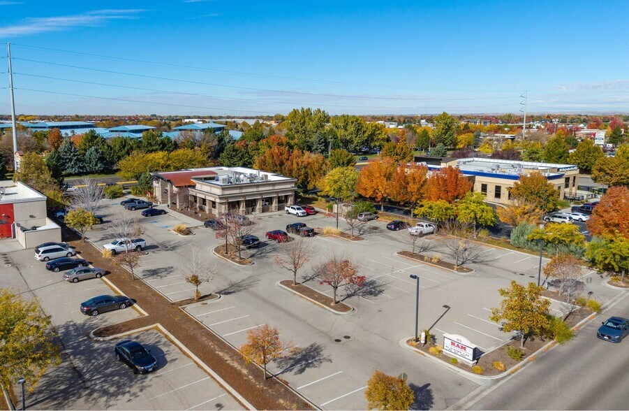 3272 E Pine Ave, Meridian, ID for sale - Building Photo - Image 2 of 6