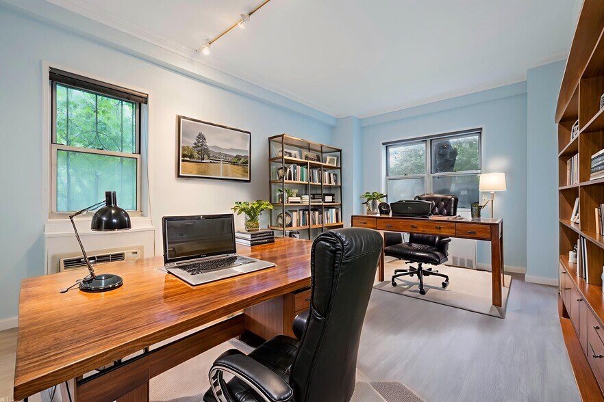 30 W 60th St, New York, NY à vendre - Photo du bâtiment - Image 3 de 22