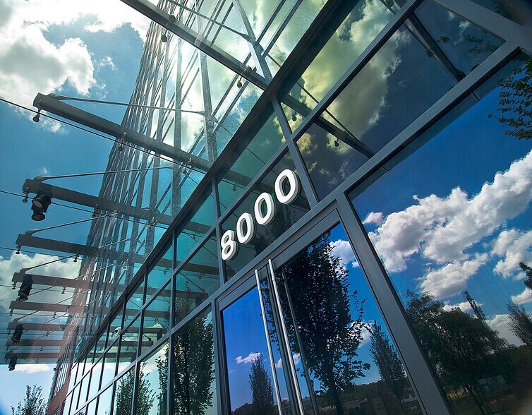 8000 Avalon Blvd, Alpharetta, GA à louer - Photo du bâtiment - Image 3 de 27