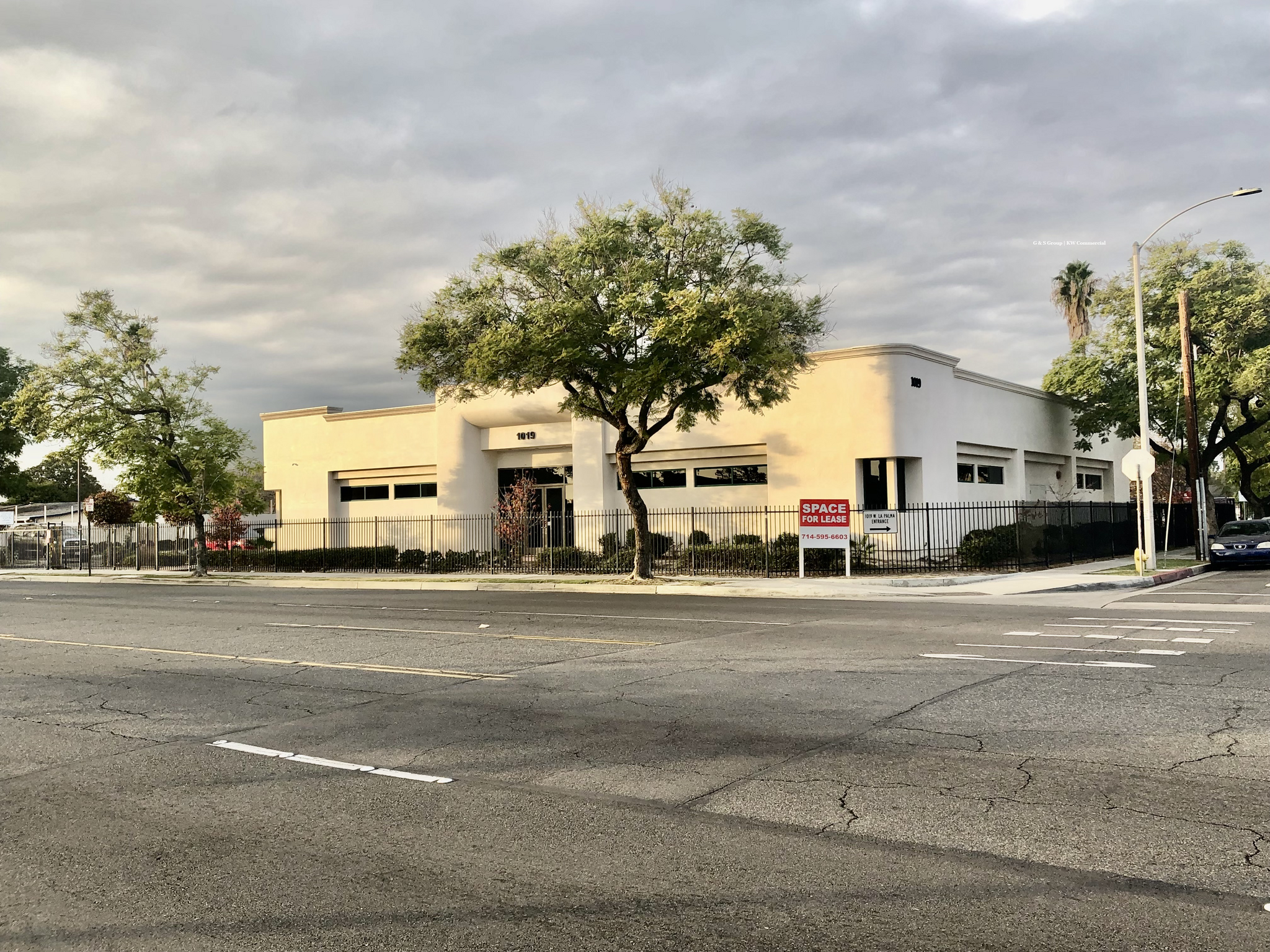 1019 W La Palma Ave, Anaheim, CA for lease Primary Photo- Image 1 of 7