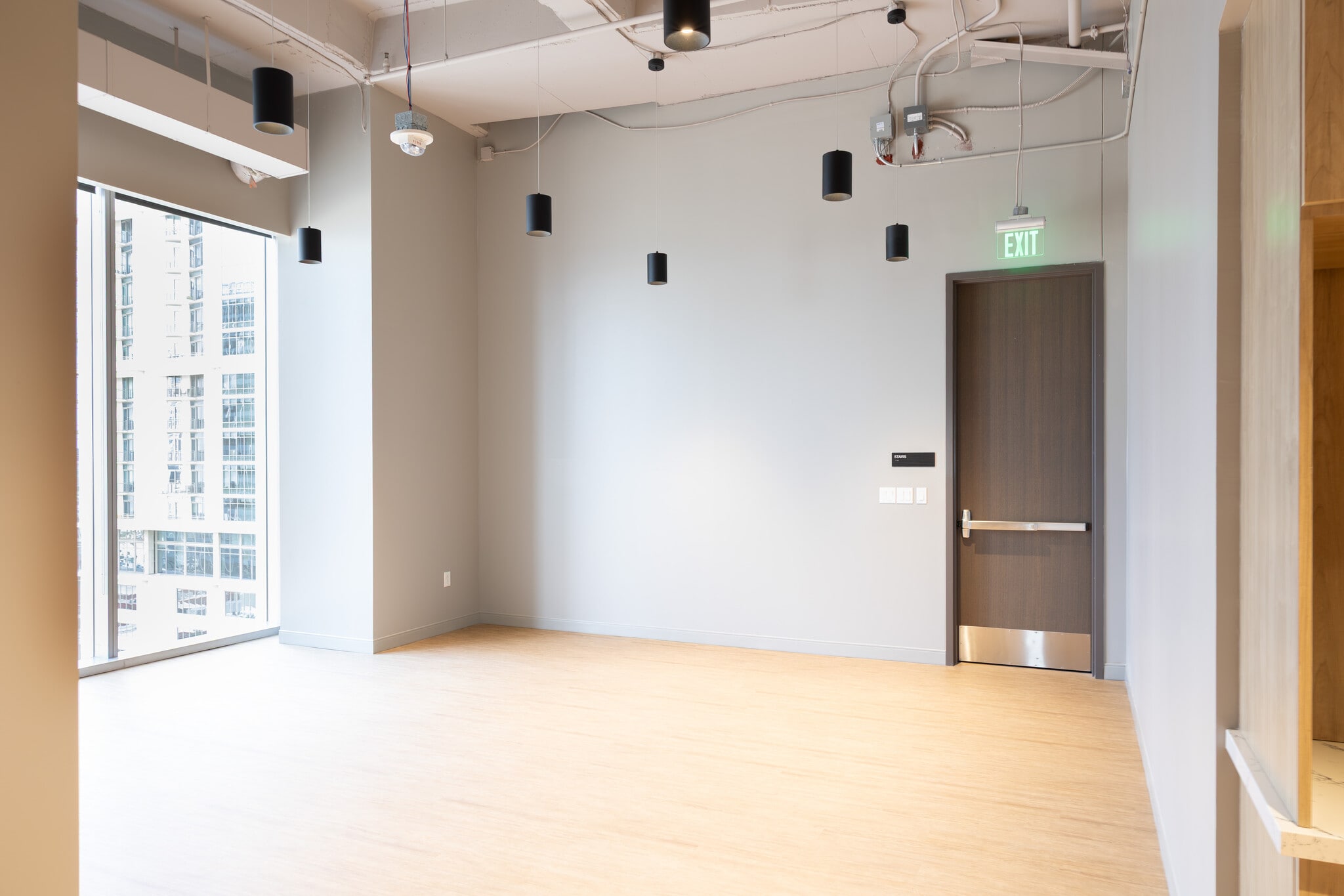 1900 N Pearl St, Dallas, TX à louer Photo intérieure- Image 1 de 7