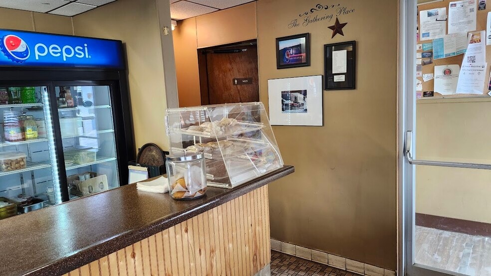 87 Main St, Mars Hill, ME for sale - Building Photo - Image 2 of 5