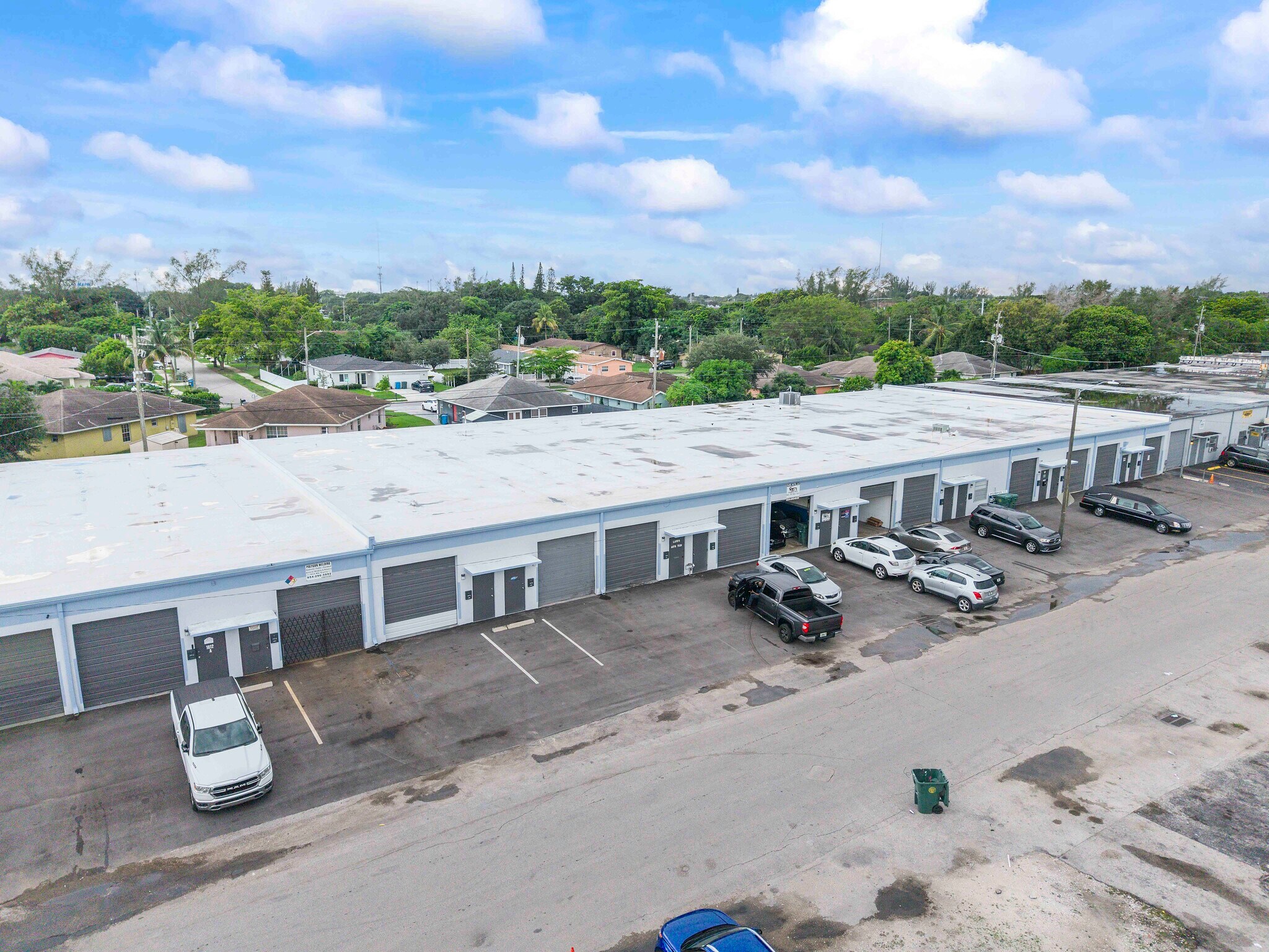 1800-1838 NW 29th St, Oakland Park, FL à louer Photo principale- Image 1 de 3
