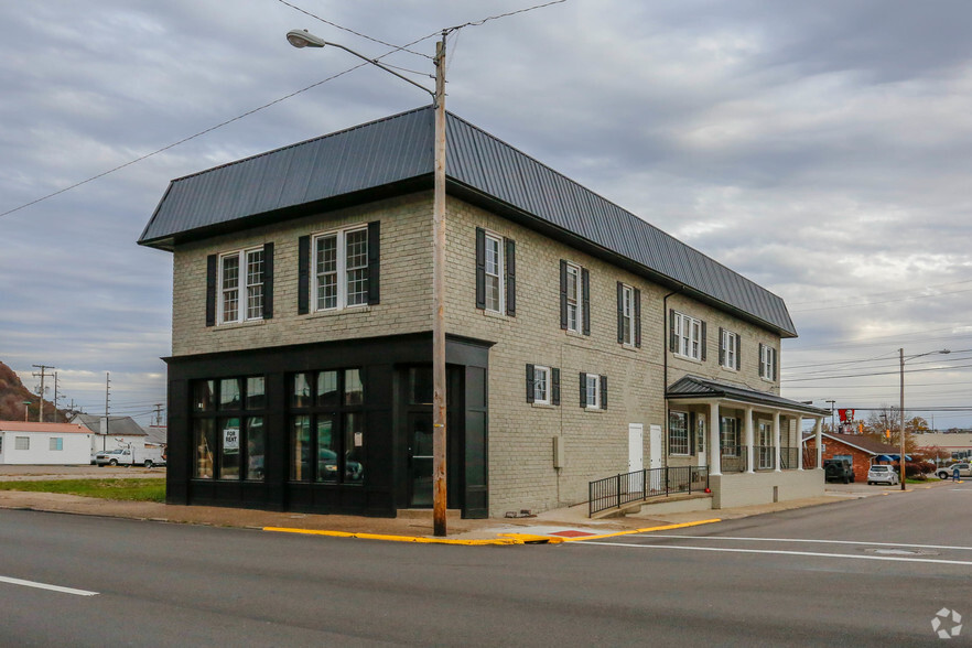 422 Center St, New Boston, OH à vendre - Photo du bâtiment - Image 1 de 1