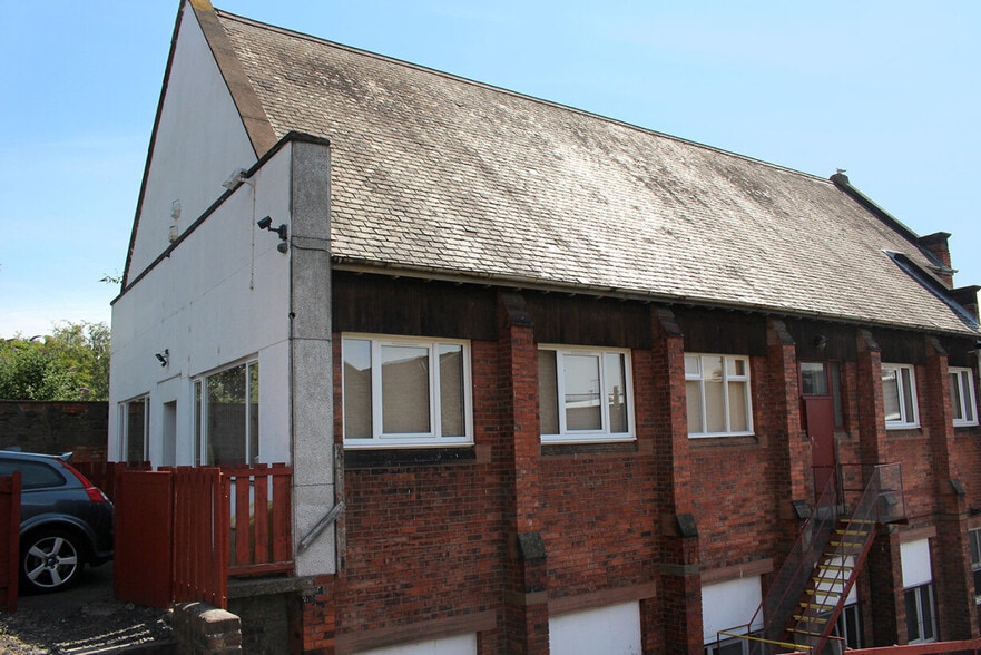 26 Foundry Ln, Dundee à louer - Photo du bâtiment - Image 2 de 2